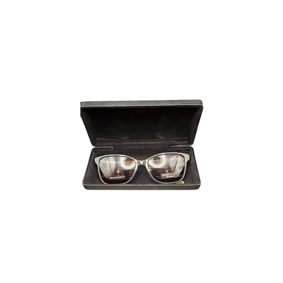 BCBGMaxAzria Accessories - BCBG Maxazria Sunglassed CV Rambunctious Black 100% UV protection‎ new with case